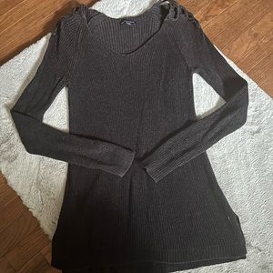 🦅 AEO black sweater